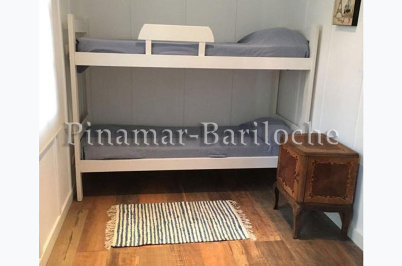 PB: Dormitorio en suite.