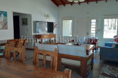 Living comedor de casa en Pinamar