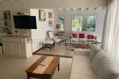 Dueño alquila enero febrero, casa en zona Frontera altura balneario CR, 5 dorm, 3 baños Casa familiar Zona Norte Altura Balneario CR. Grupos grandes