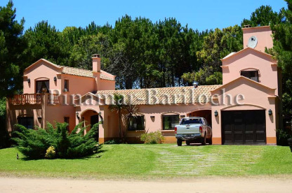 A 2 cuadras del mar Zona Frontera, 4 Dorm y Dependencia, cochera cerrada Cerca del mar en Zona Frontera, casa de playa, Altura complejo Villa Del Mar