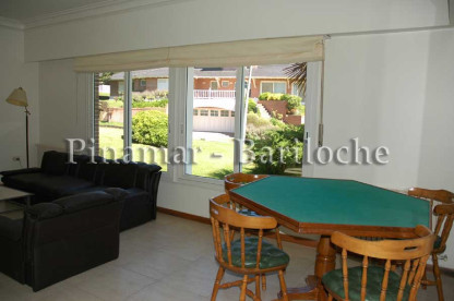 Pinamar a metros del mar zona norte, 3 Dorm y Dependencia, cochera y parrilla techada. Capacidad 6 / 7 personas Pinamar a metros del mar zona norte, 3 Dorm y Dependencia