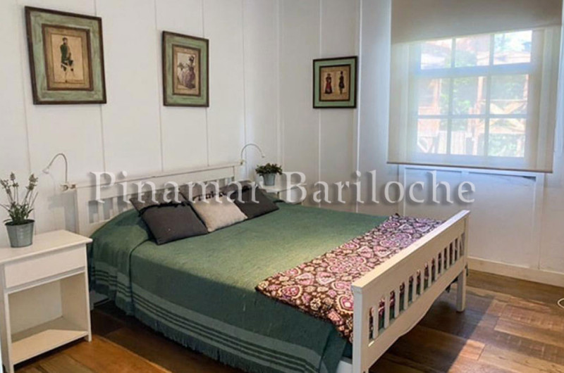 PB: Dormitorio en suite.