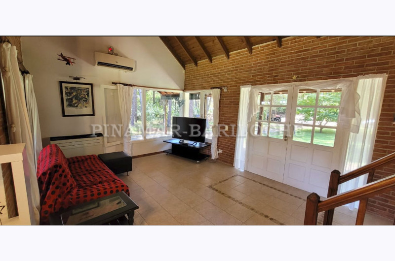 Living con aire acondicionado  y tv