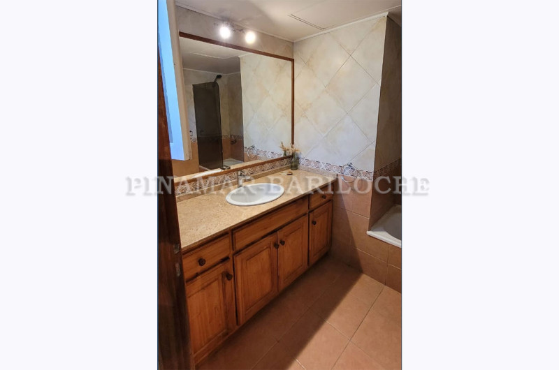 Planta Alta: Baño completo