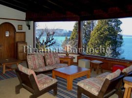 Casa En Venta En Bariloche Con Costa De Lago 1099
