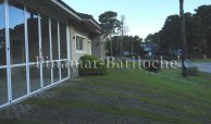 Casa En Alquiler En Pinamar – Barrio Golf – Cochera Cerrada – 457